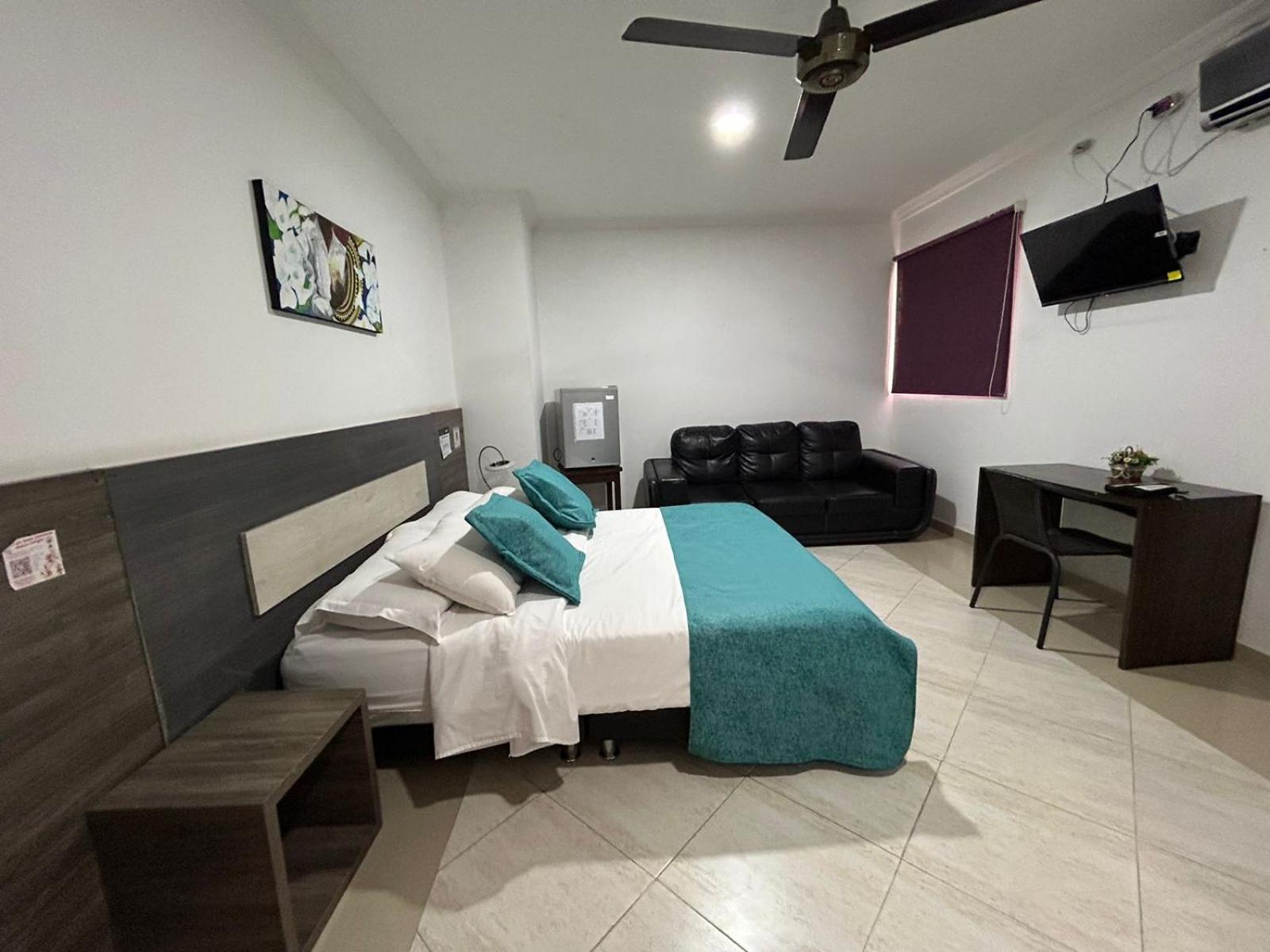 Hotel La Casa 1 Montería Eksteriør bilde