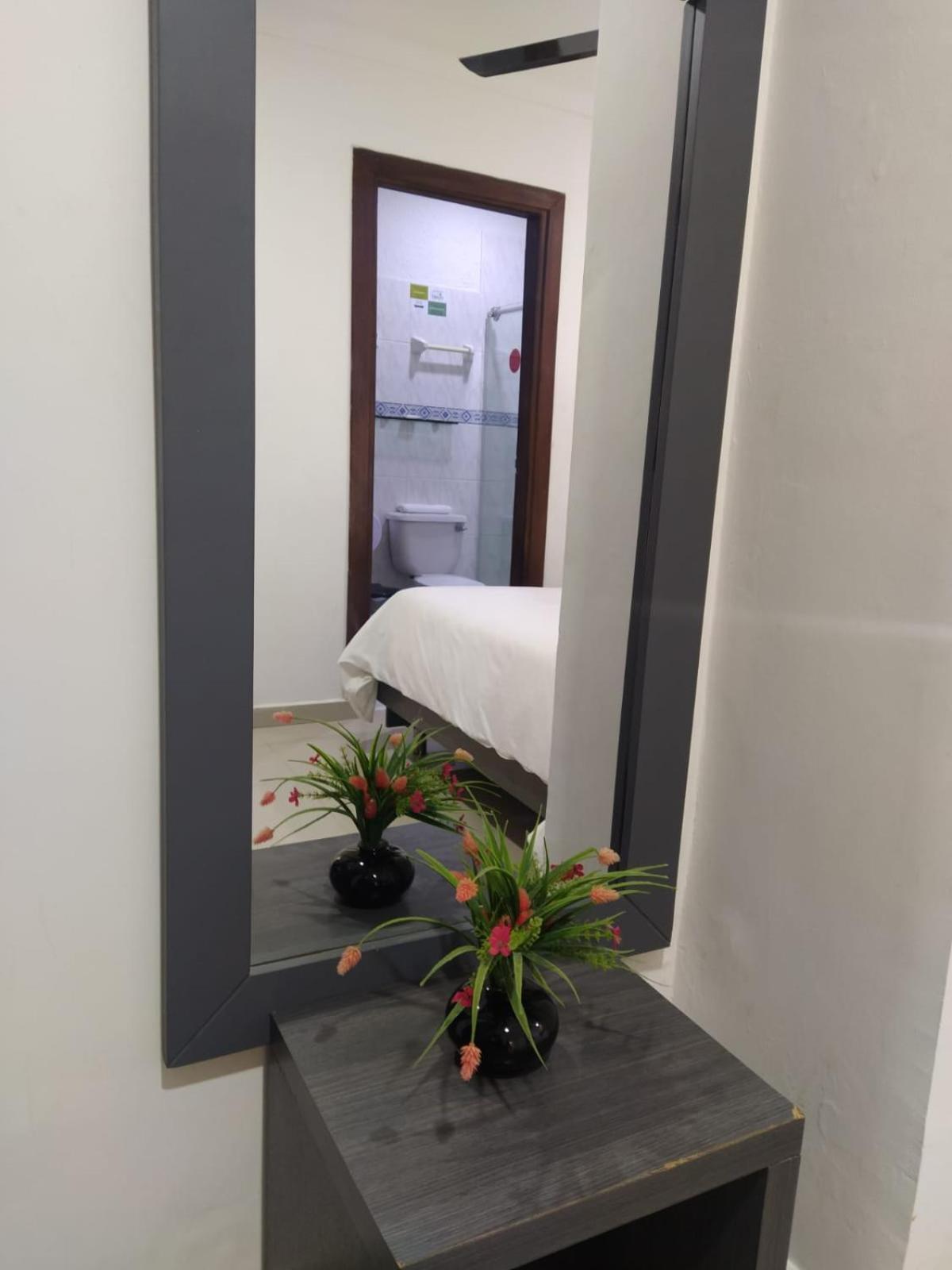 Hotel La Casa 1 Montería Eksteriør bilde